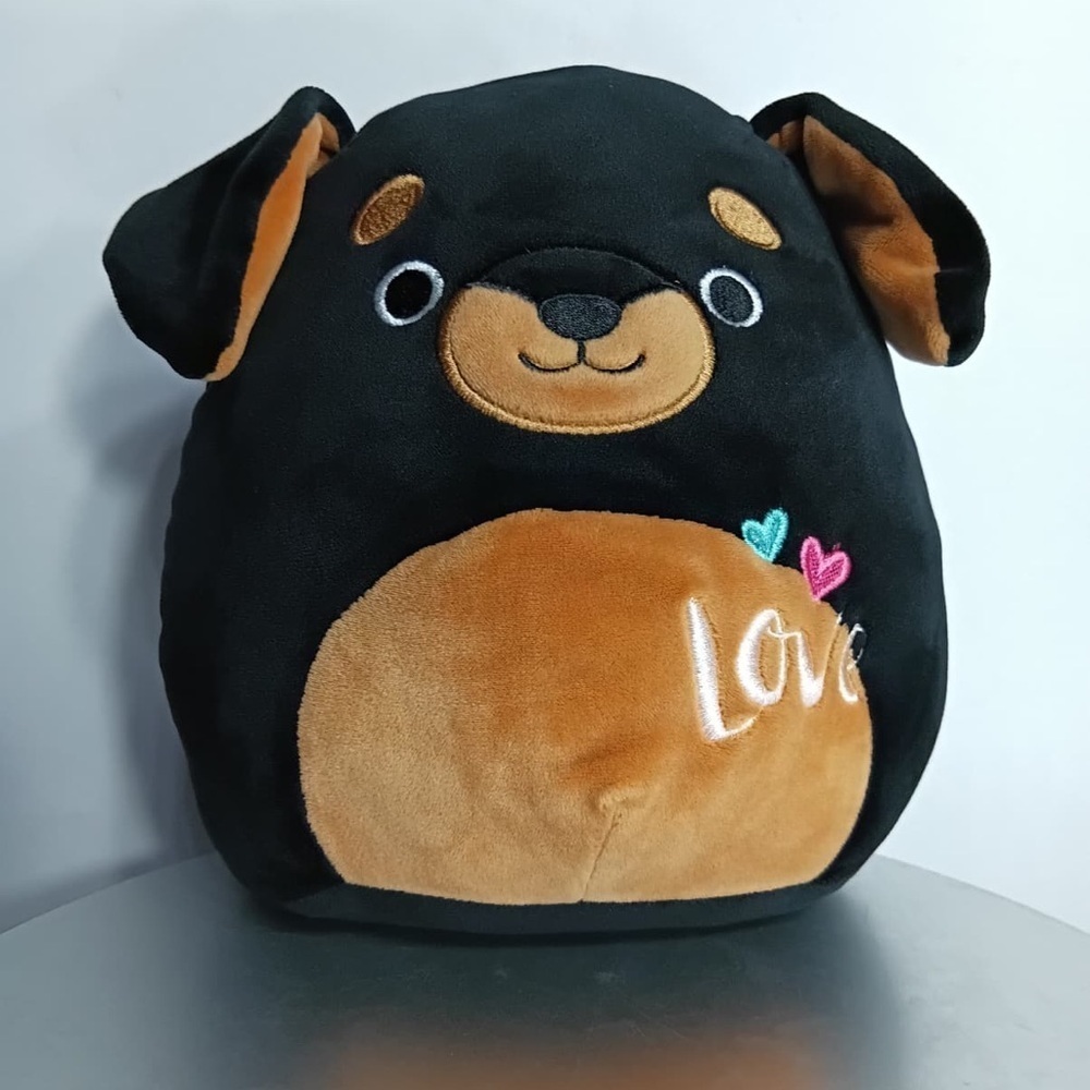 Squisnallow Black and Tan Plush Dog Toy 8” pre owned Exellent condition